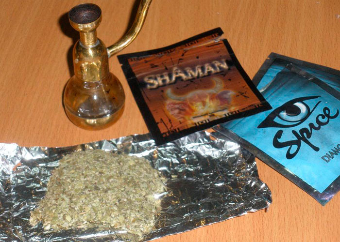 Синтетическая марихуана и наркотические коктейли Синтетическая марихуана и наркотические коктейли